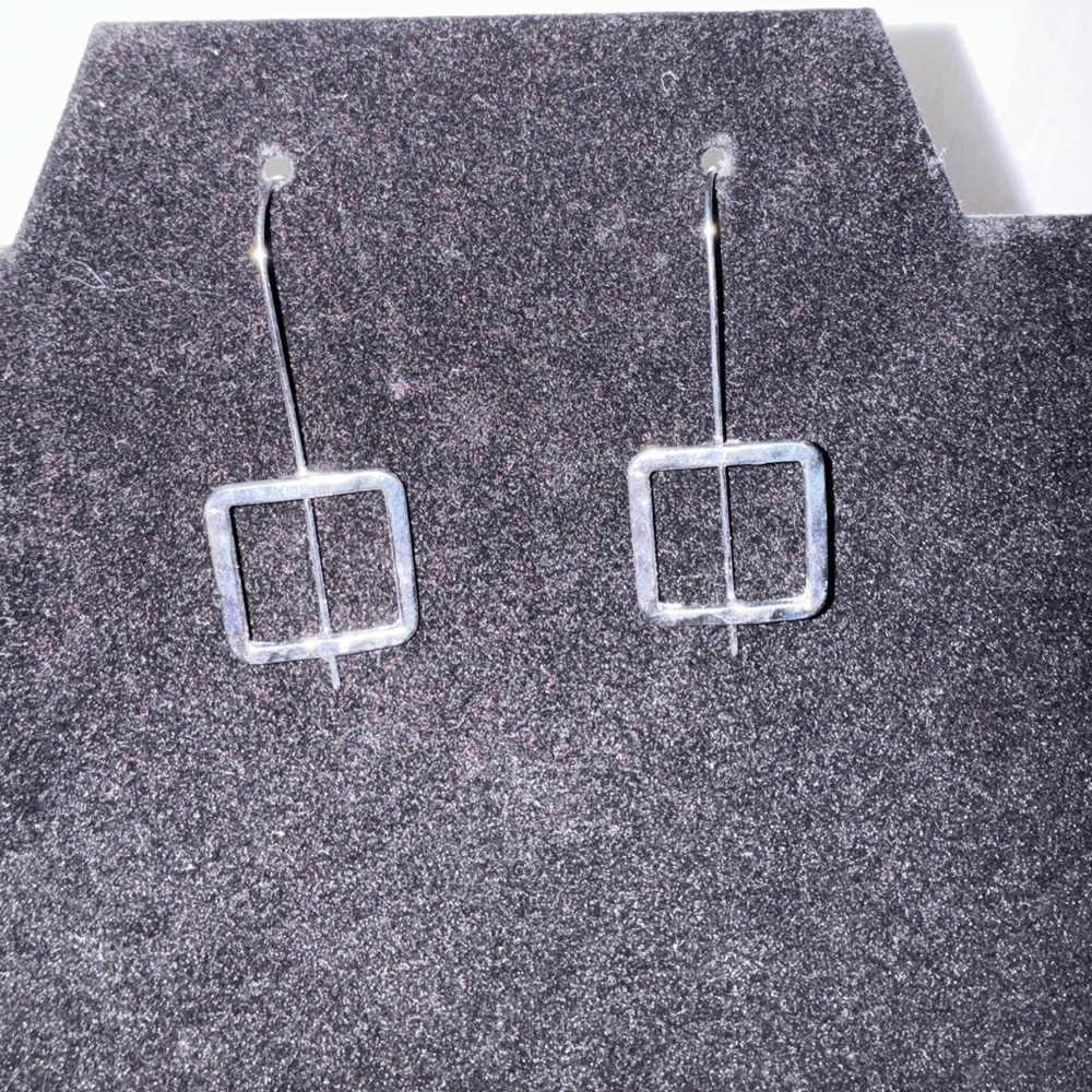 Silver Square Earrings – Modern Minimalist Women’s